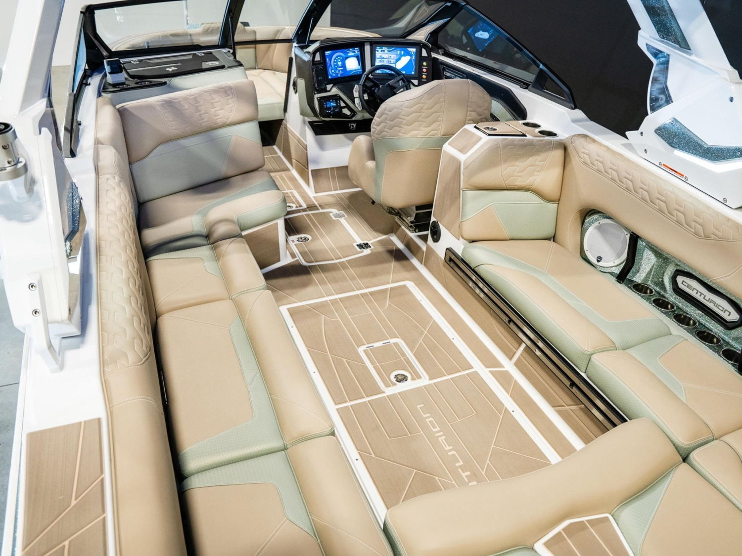 2025 Centurion Boats Ri245