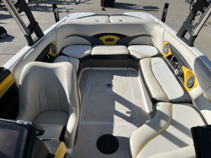 2012 Malibu Boats Wakesetter 23 LSV for sale in Wichita, Kansas