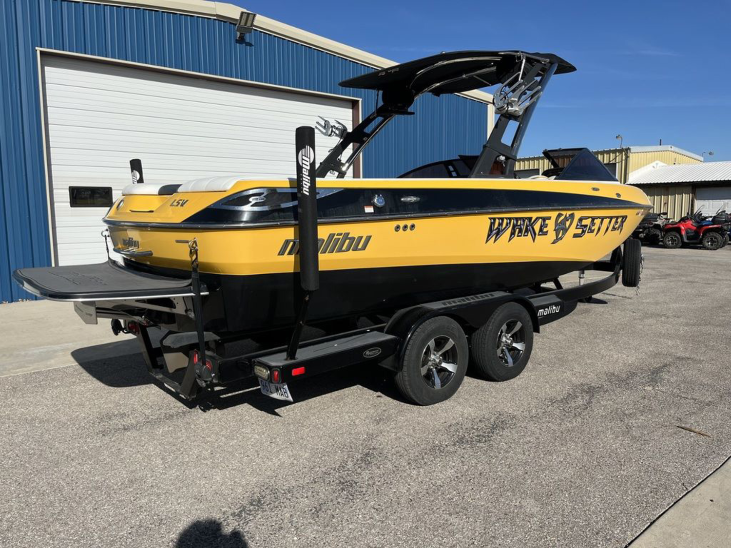 2012 Malibu 23 LSV