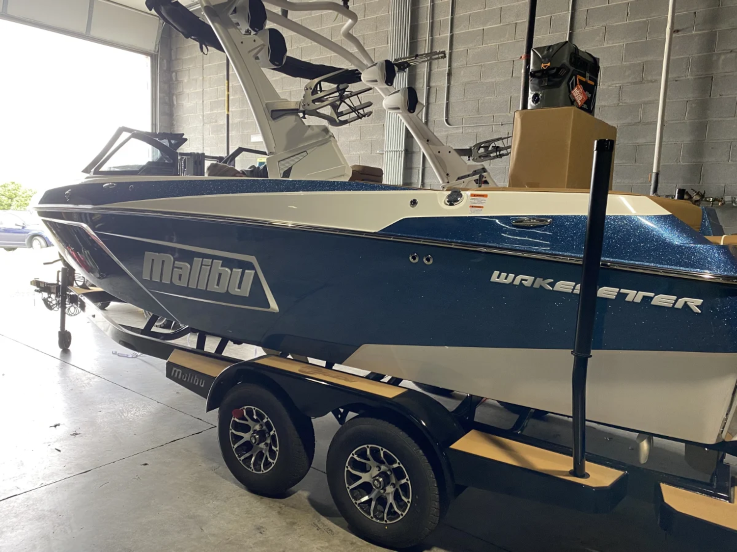 2022 Malibu Boats Wakesetter 22 LSV