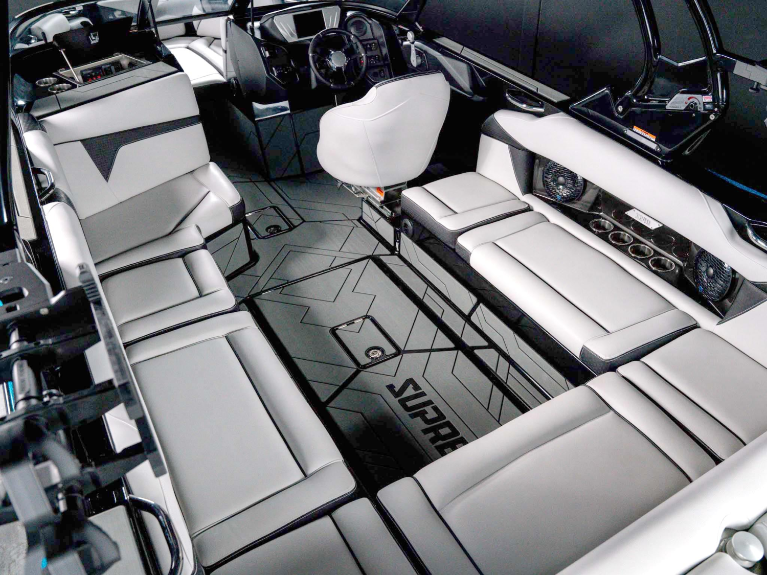 2026 Supreme Boats S240