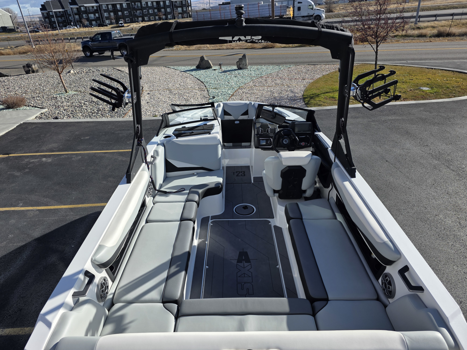 2022 Axis Wake Research T23