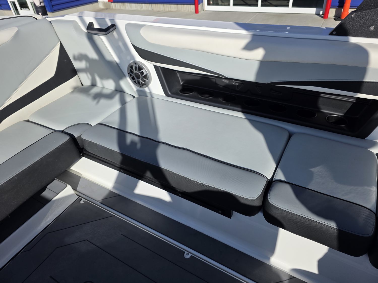 2022 Axis Wake Research T23