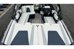 2019 Malibu Boats 21 MLX for sale in CLEAR LAKE, Wisconsin