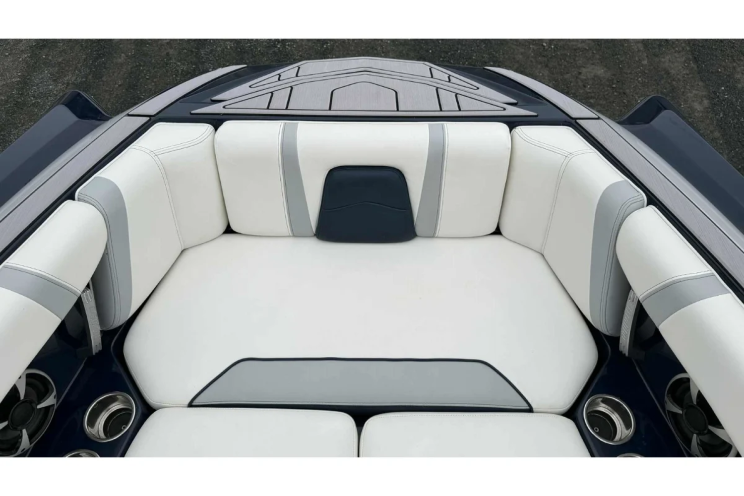 2019 Malibu Boats 21 MLX for sale in CLEAR LAKE, Wisconsin