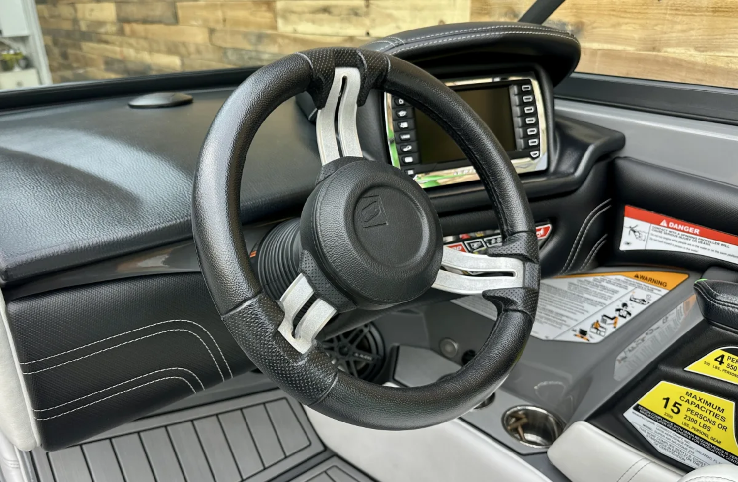 2017 Super Air Nautique 230