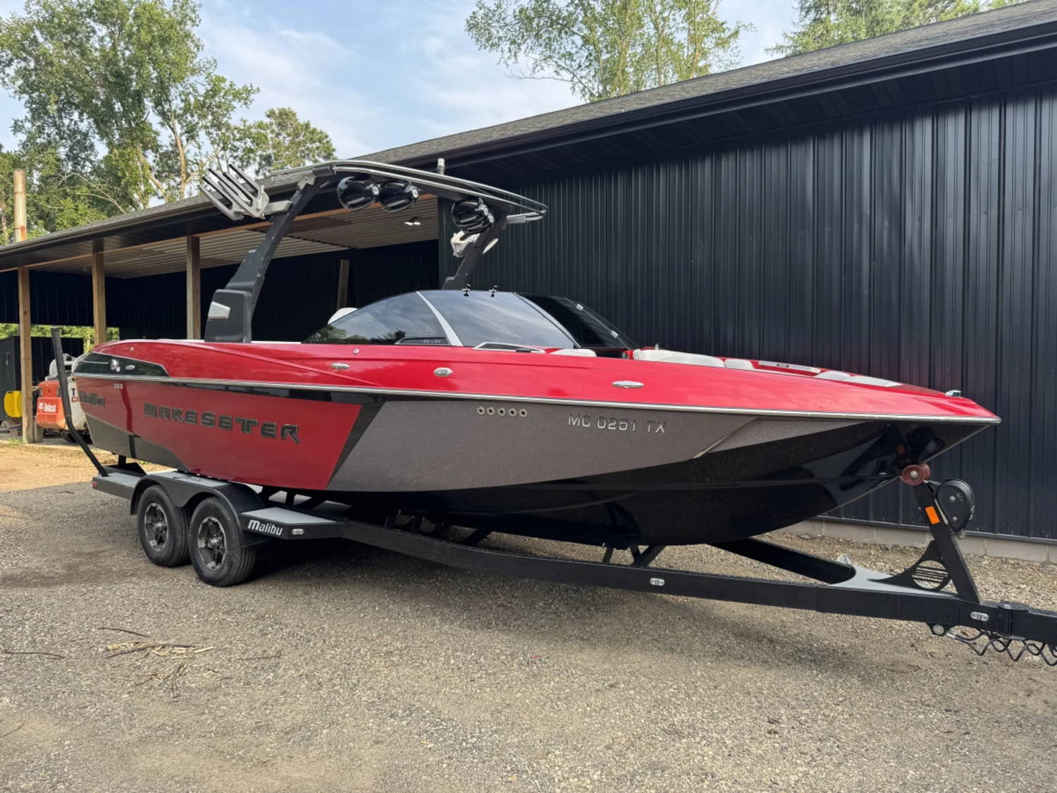 2016 Malibu Boats Wakesetter 25 LSV