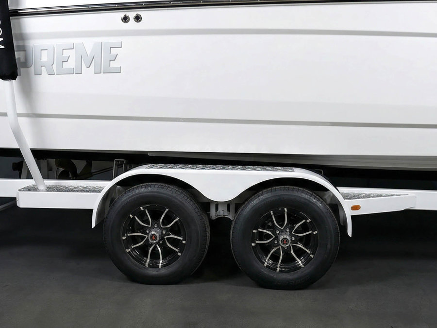 2026-supreme-s240-122920-image4