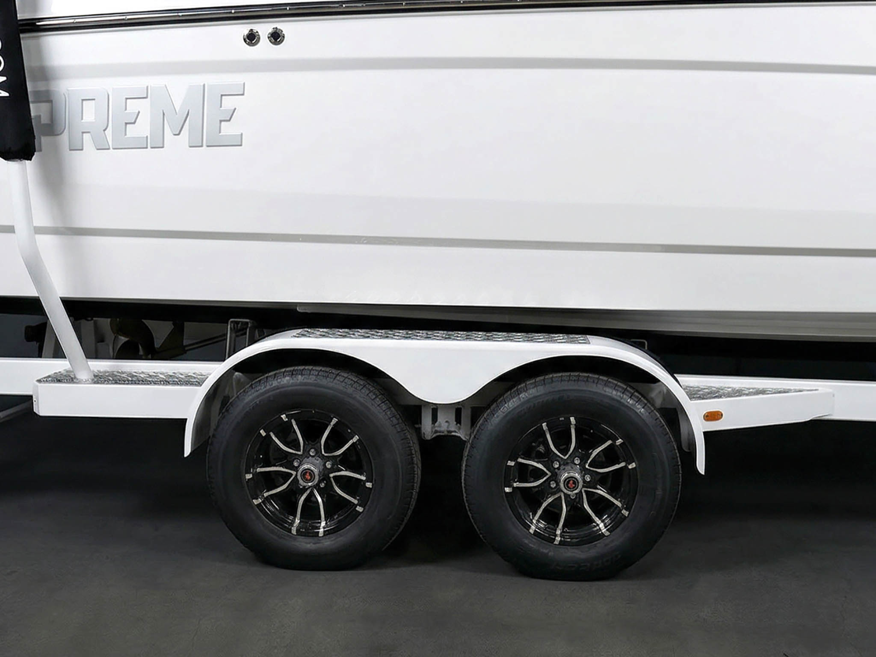 2026 Supreme Boats S240