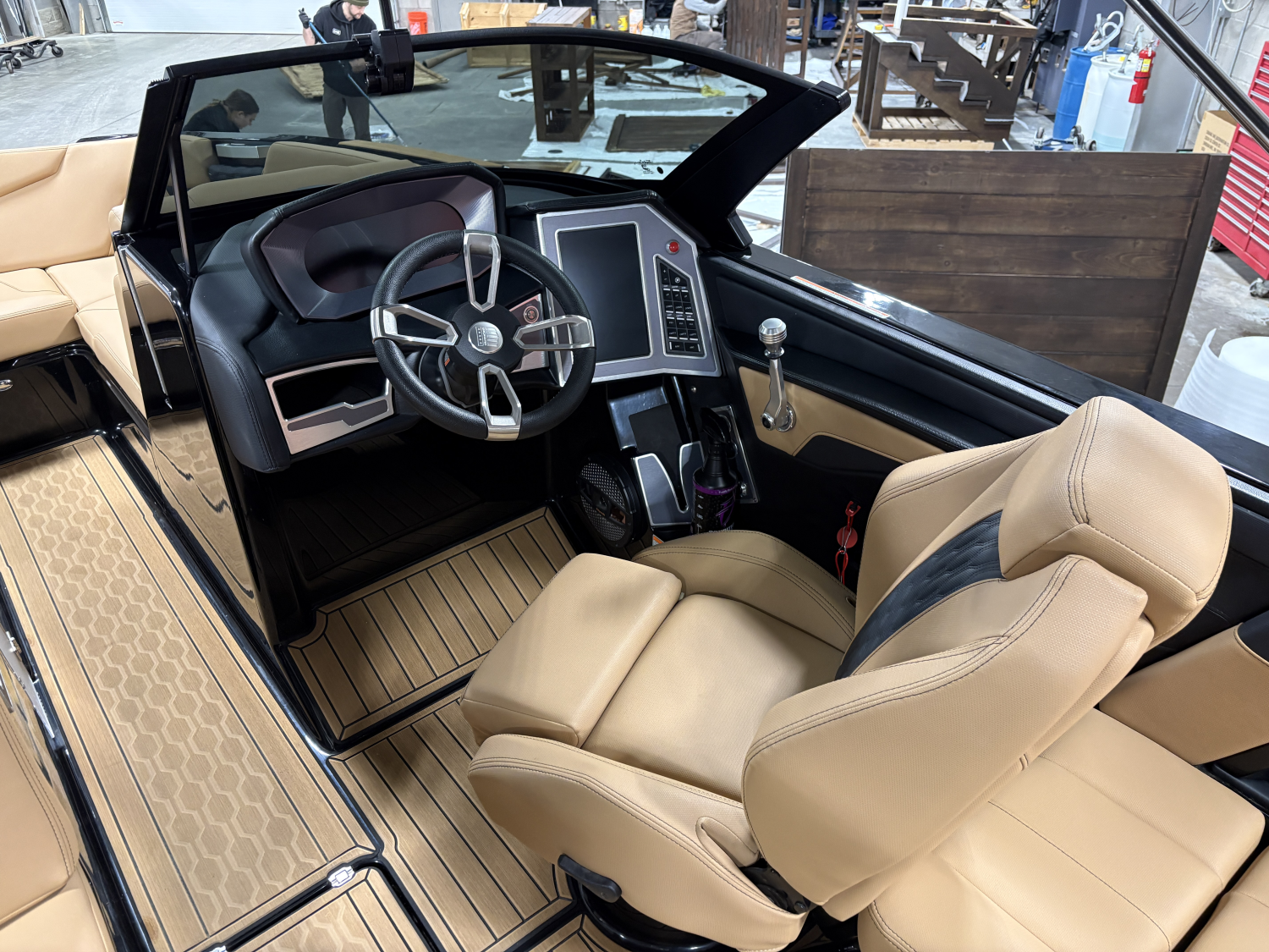 2023 MasterCraft XT22