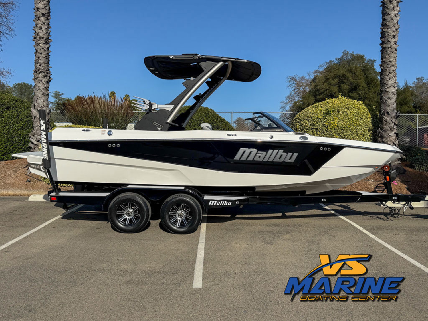 2024 Malibu Boats 21 LX-R