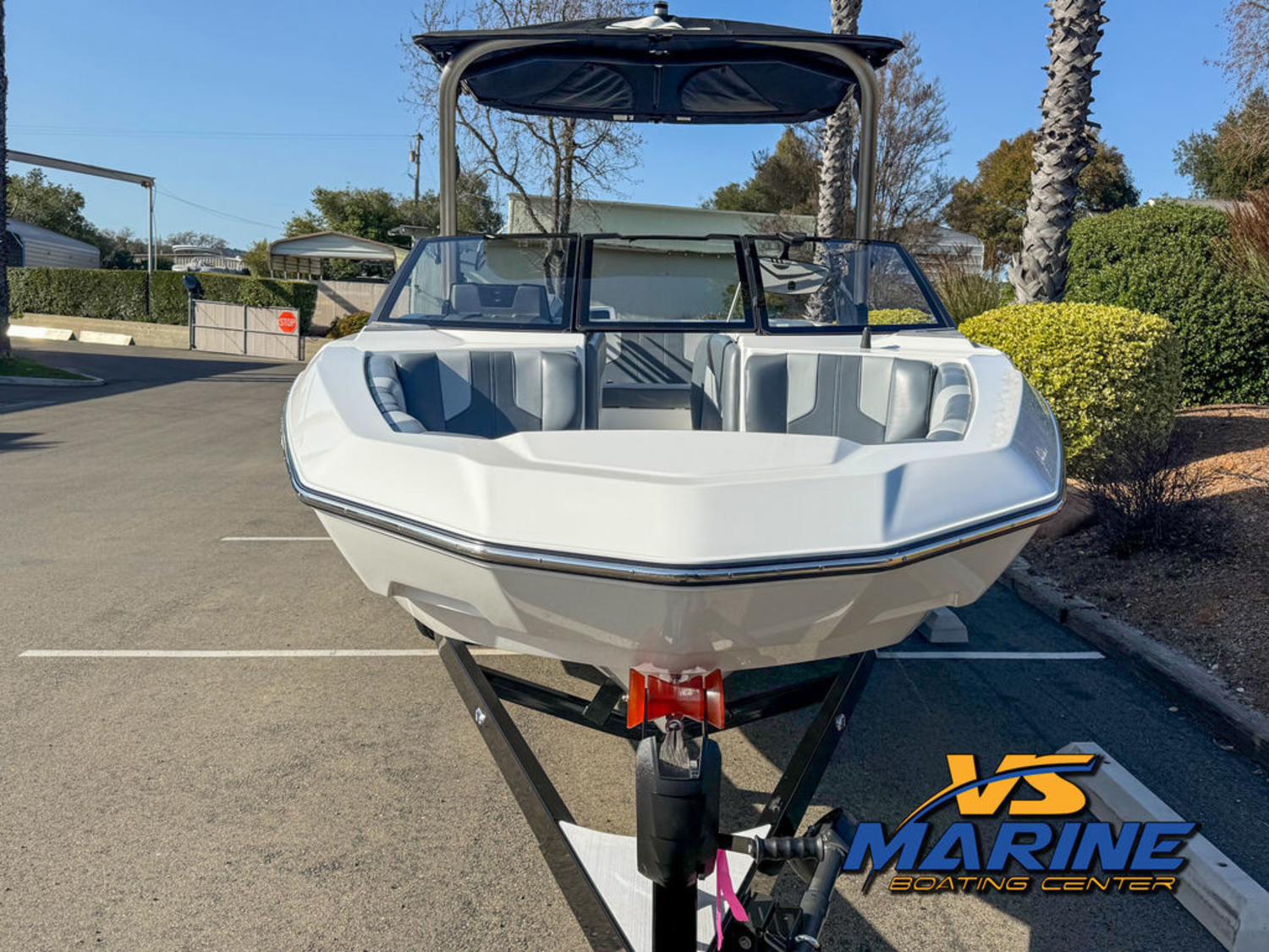 2024 Malibu Boats 21 LX-R