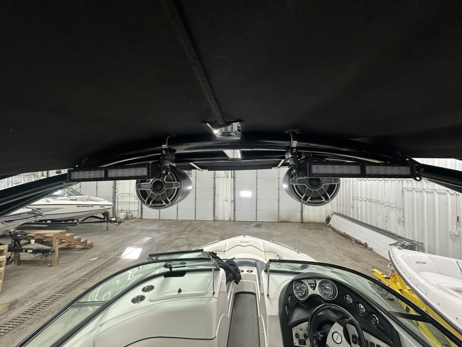 2012 MOOMBA MOBIUS LSV