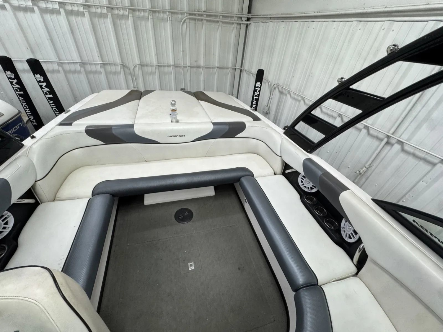 2012 MOOMBA MOBIUS LSV