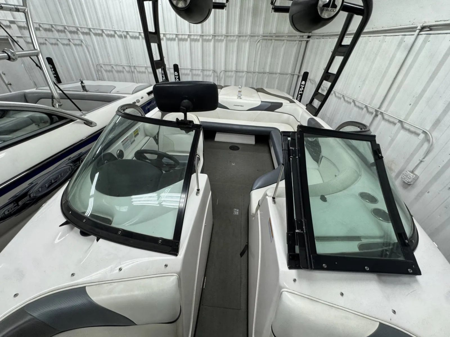 2012 MOOMBA MOBIUS LSV