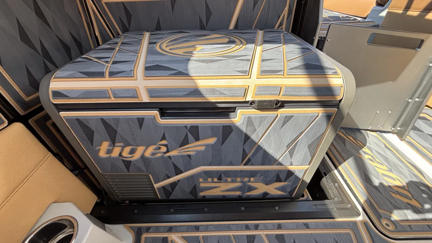 2025 Tige Boats Ultre 25ZX for sale in Osage Beach, Missouri