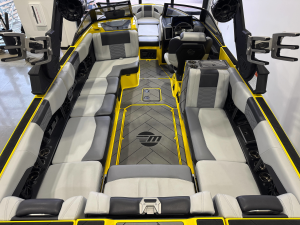 2023 Malibu Boats Wakesetter 25 LSV for sale in Lewisville, Texas