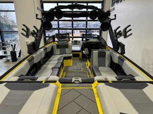 2023 Malibu Boats Wakesetter 25 LSV for sale in Lewisville, Texas