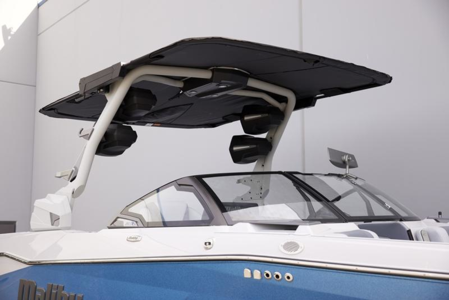 2026 Malibu Boats 25 LSV