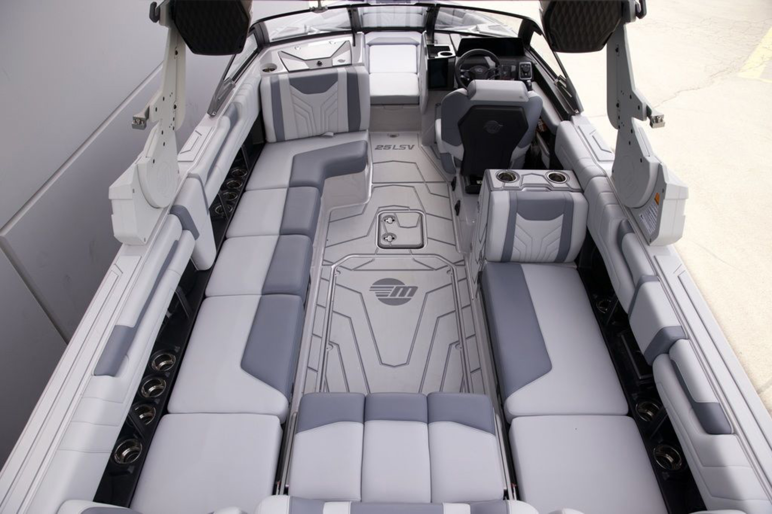 2026 Malibu Boats 25 LSV