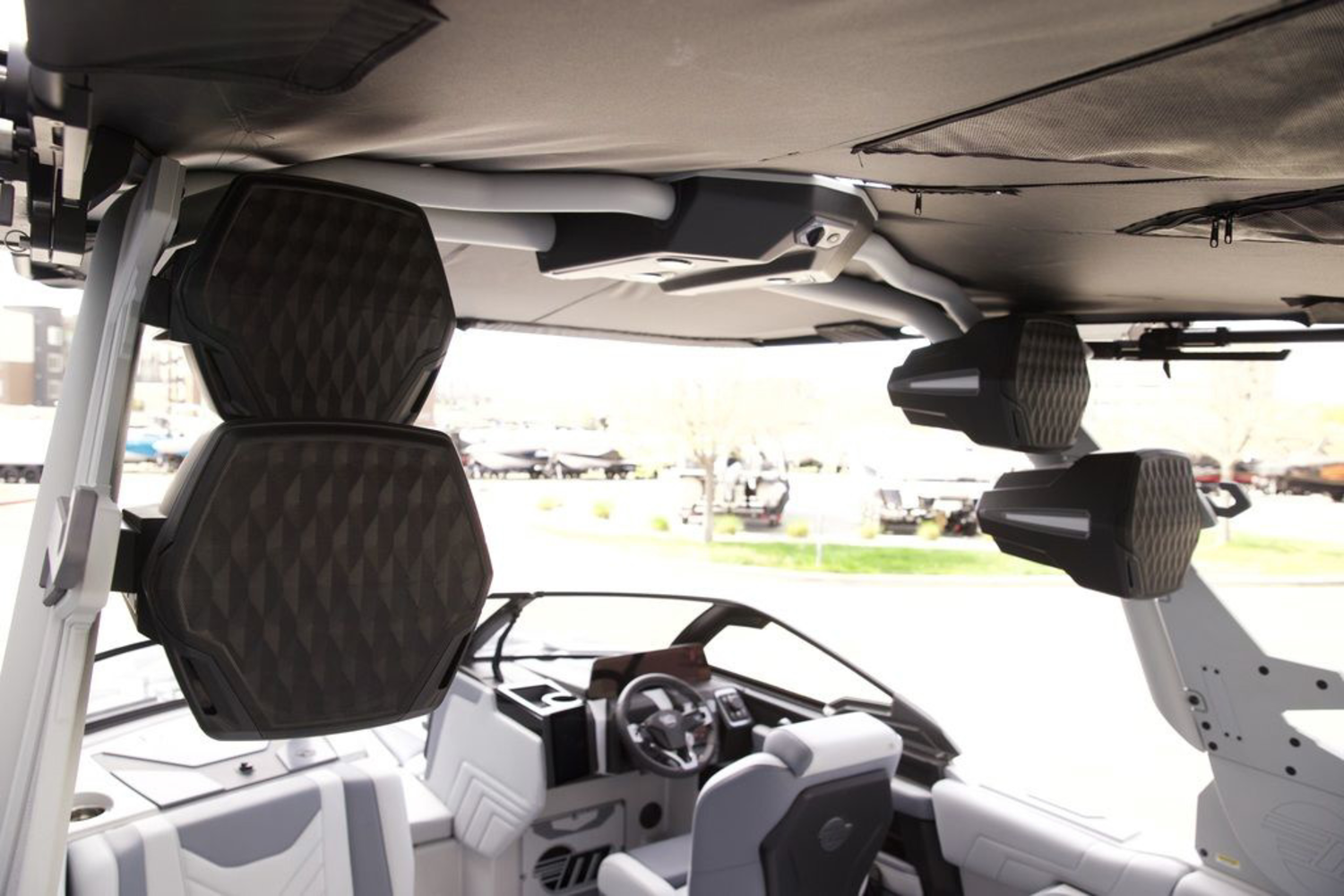 2026 Malibu Boats 25 LSV