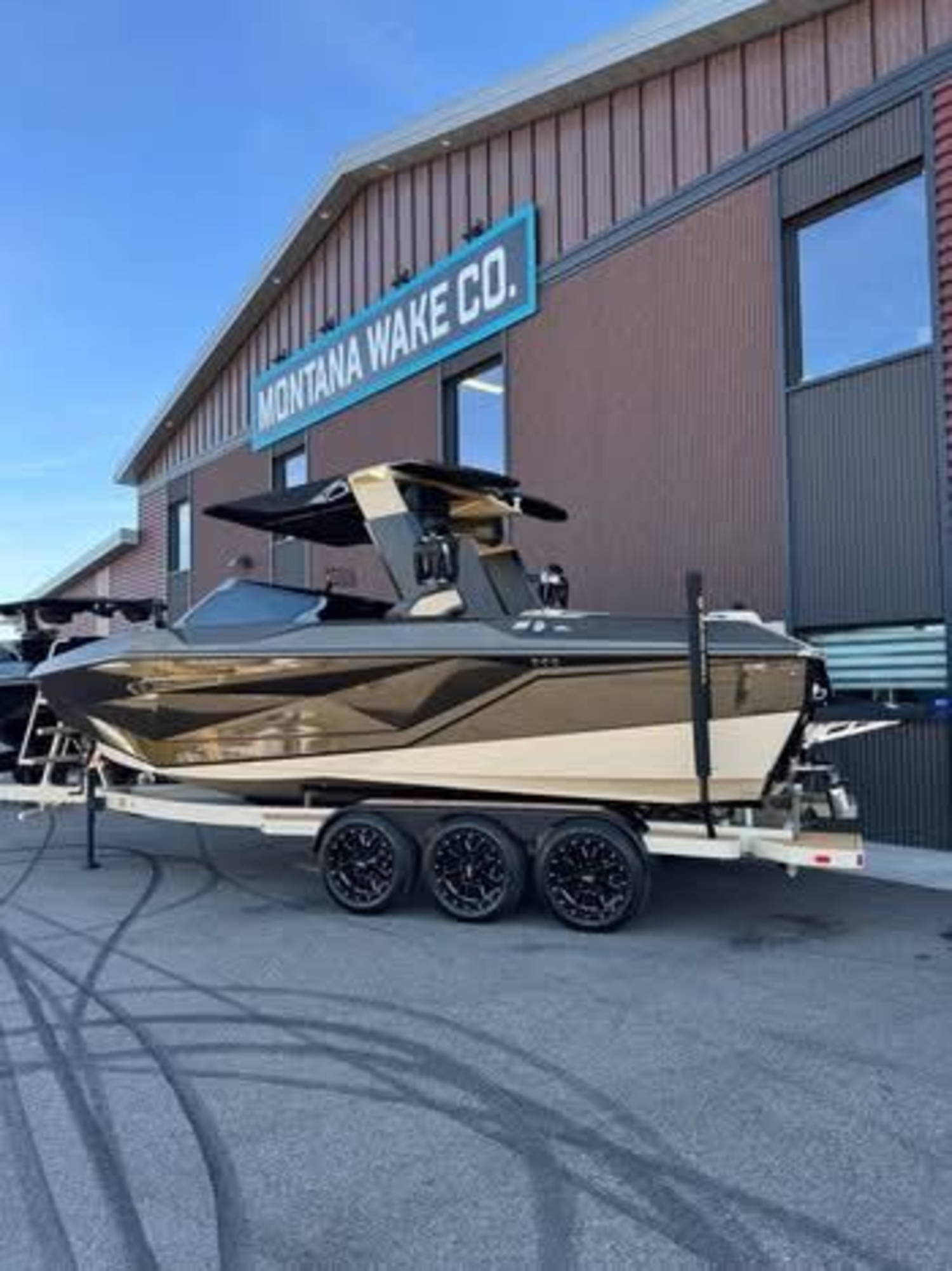 2025 Nautique G23