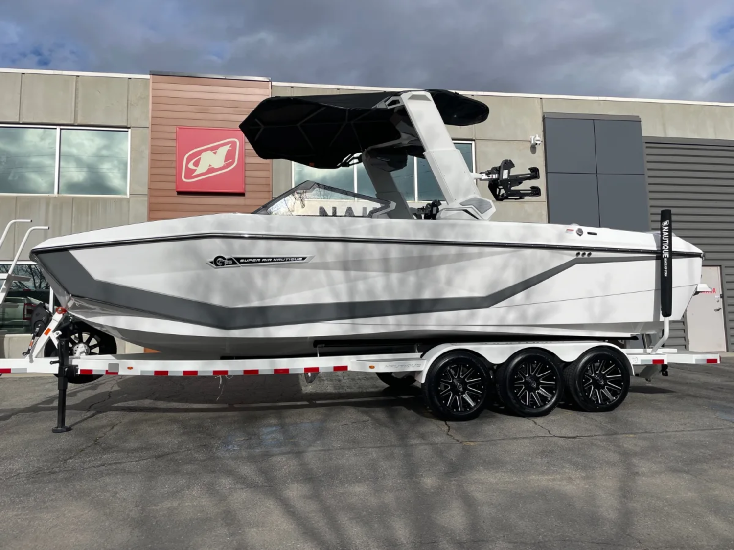2026 NAUTIQUE G25 W/ZZ8S 630HP SUPERCHARGED POWER PLANT