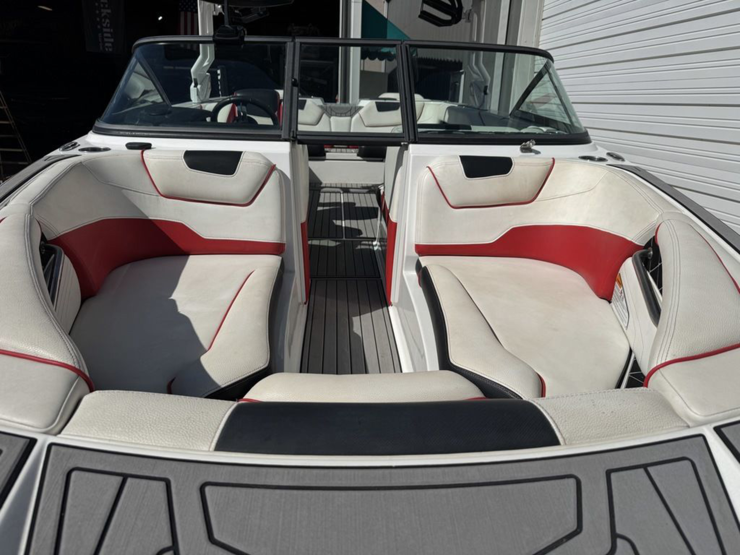 2018 Nautique GS24