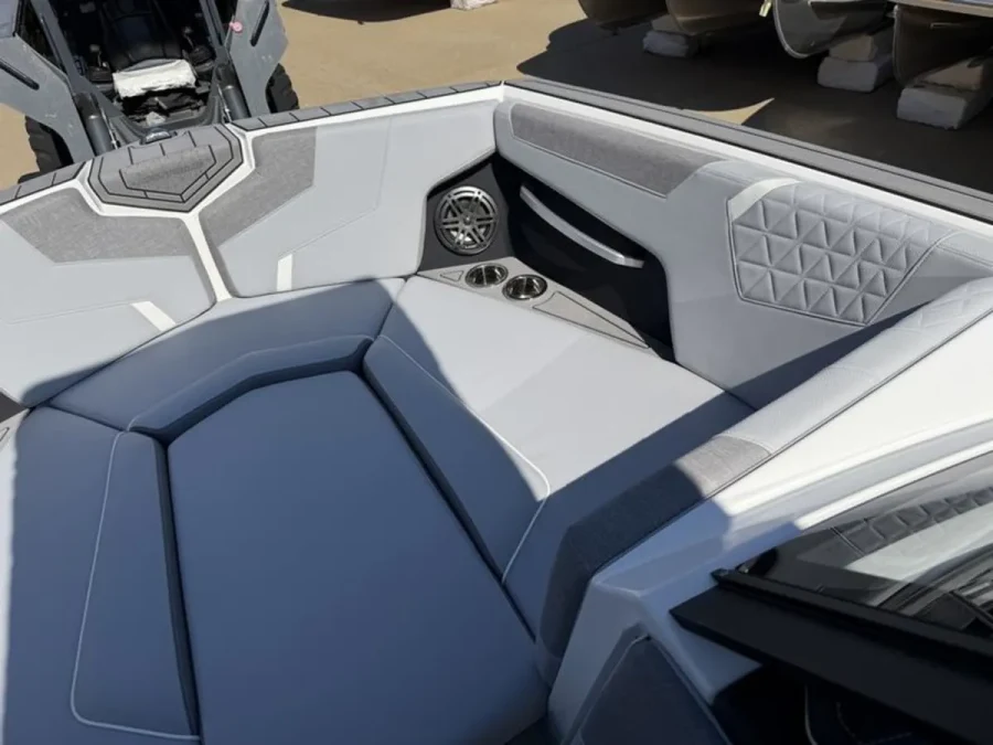 2026-nautique-gs24-129892-image14.webp