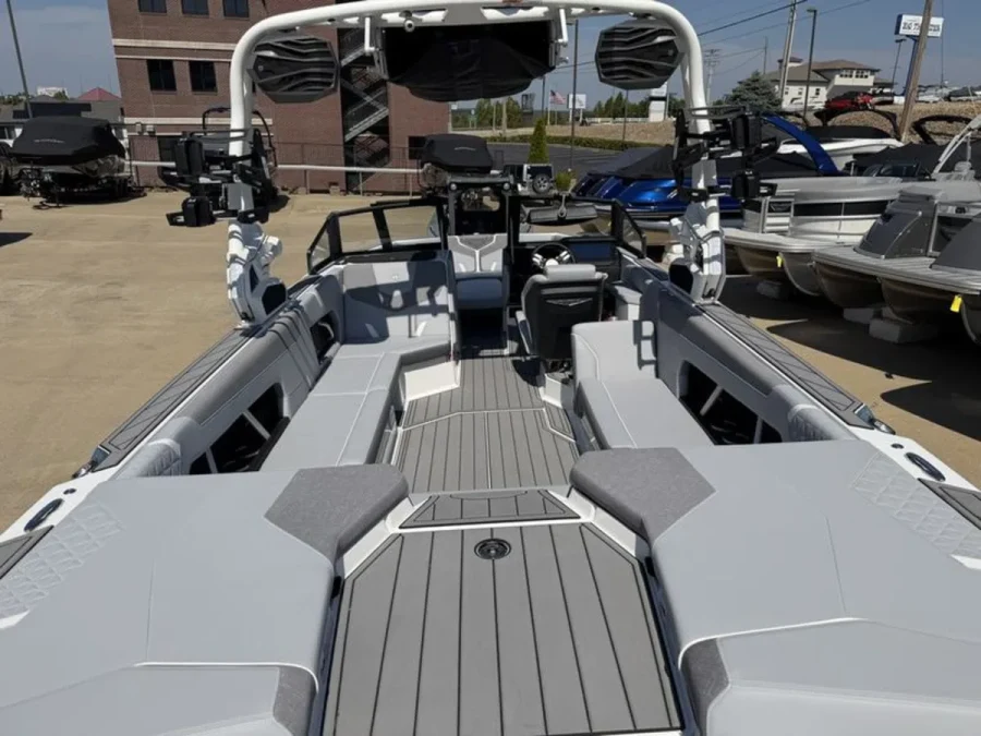 2026-nautique-gs24-129892-image21.webp