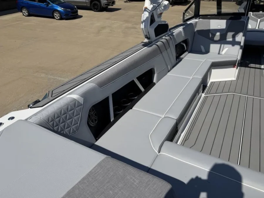 2026-nautique-gs24-129892-image6.webp
