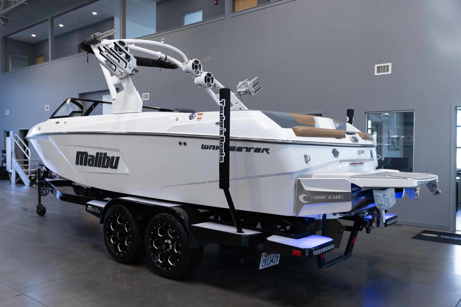 2020 Malibu Boats 23 LSV