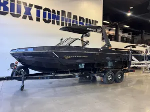 2027-nautique-s23-146857-image3