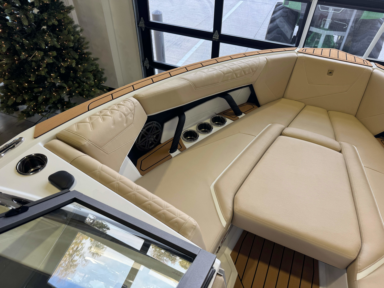 2027 Nautique Super Air Nautique S25