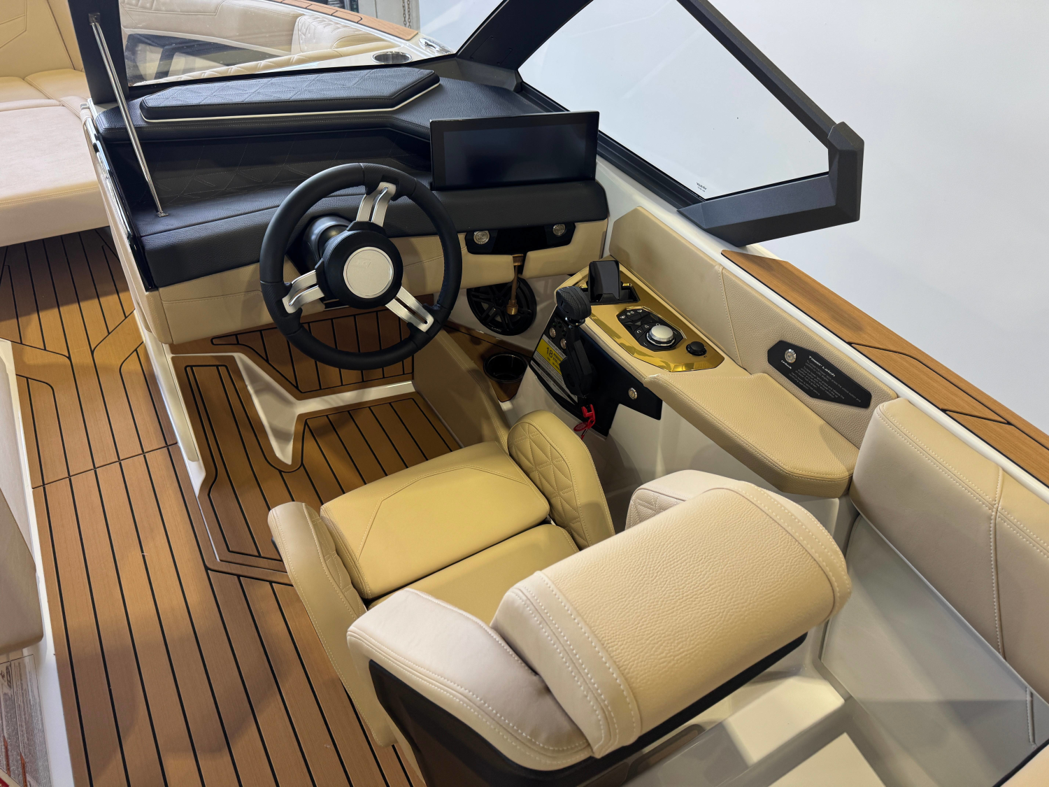 2027 Nautique Super Air Nautique S25