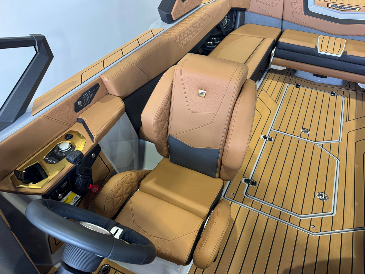 2027 Nautique Super Air Nautique S25