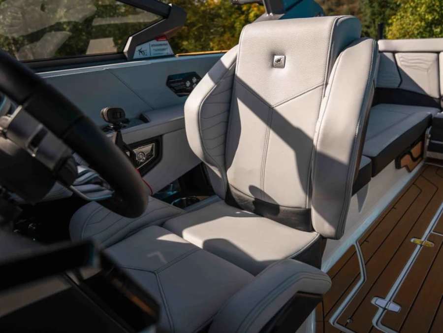 2027-nautique-g25-146922-image18
