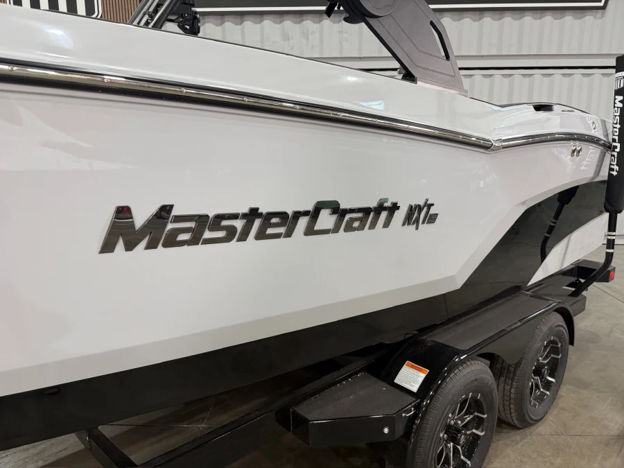 2027-mastercraft-nxt22-146924-image17