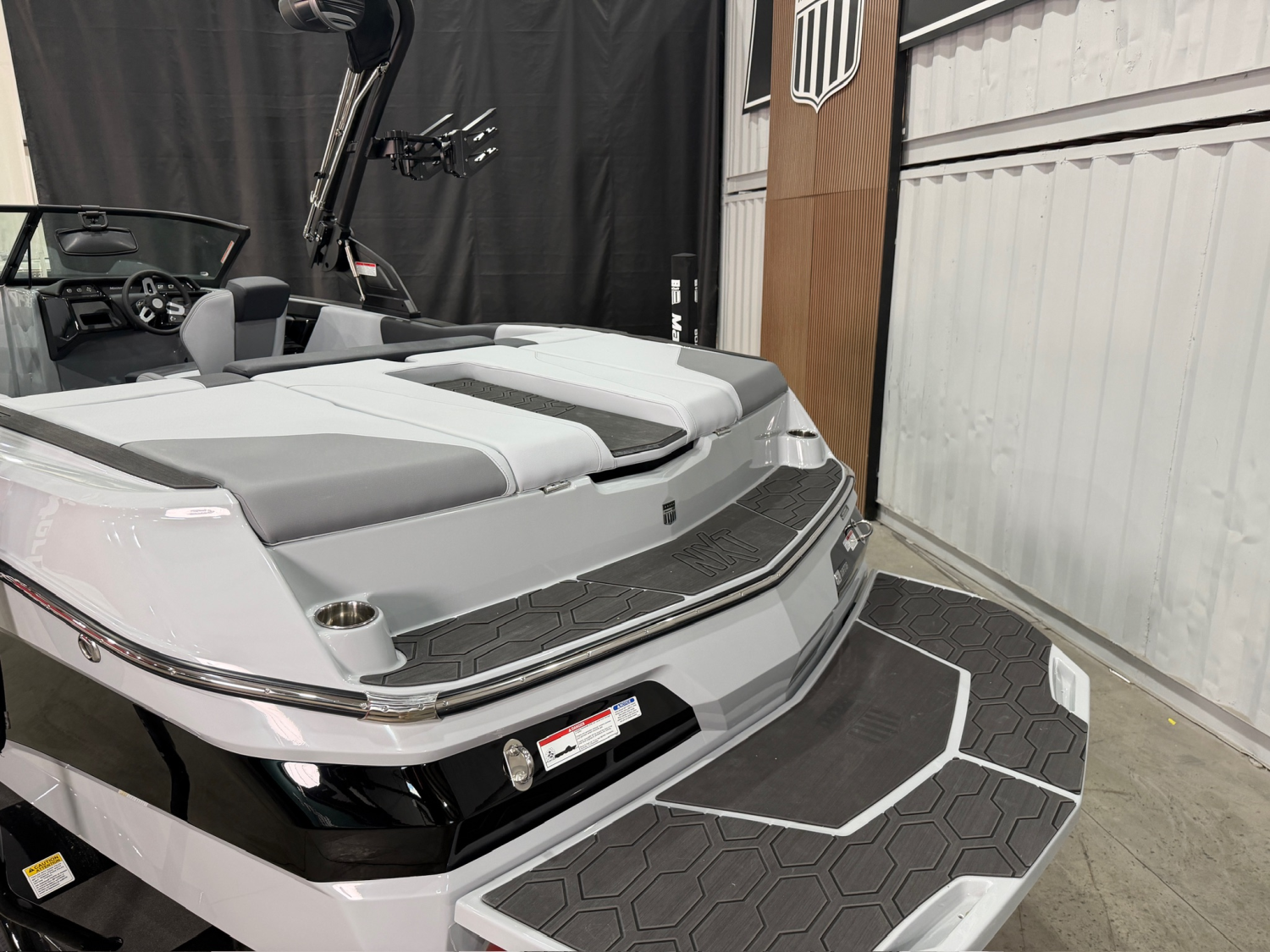 2027 MASTERCRAFT NXT22