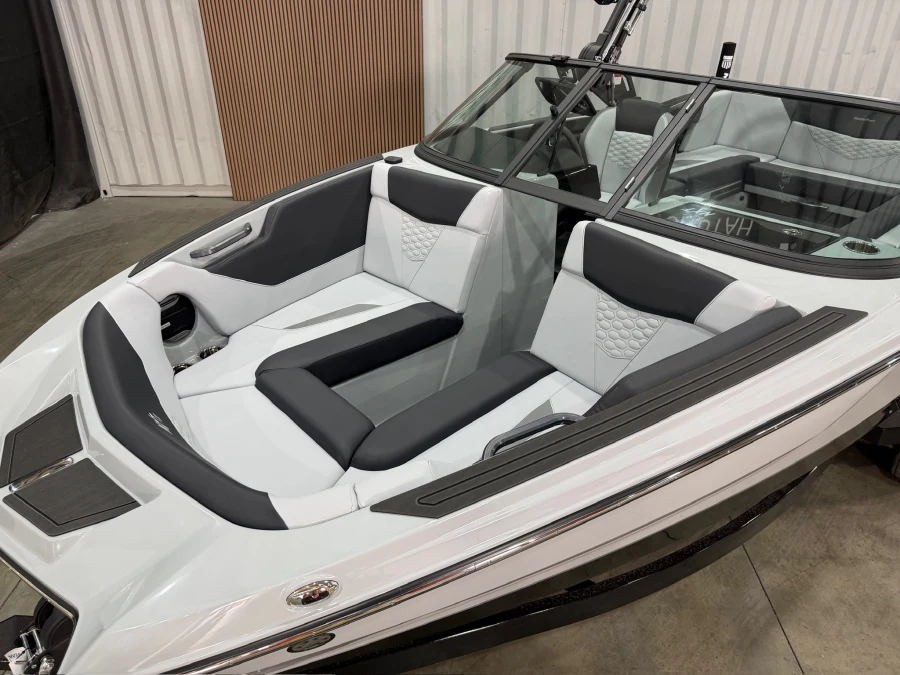 2027-mastercraft-nxt22-146924-image4