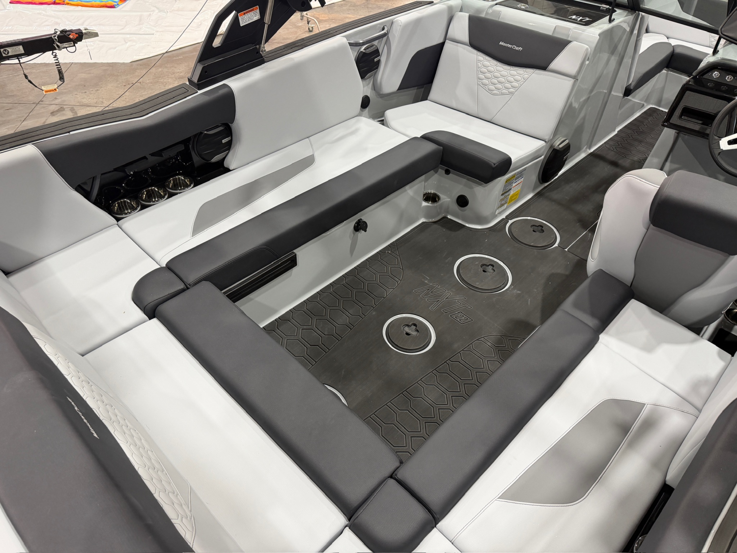 2027 MASTERCRAFT NXT22