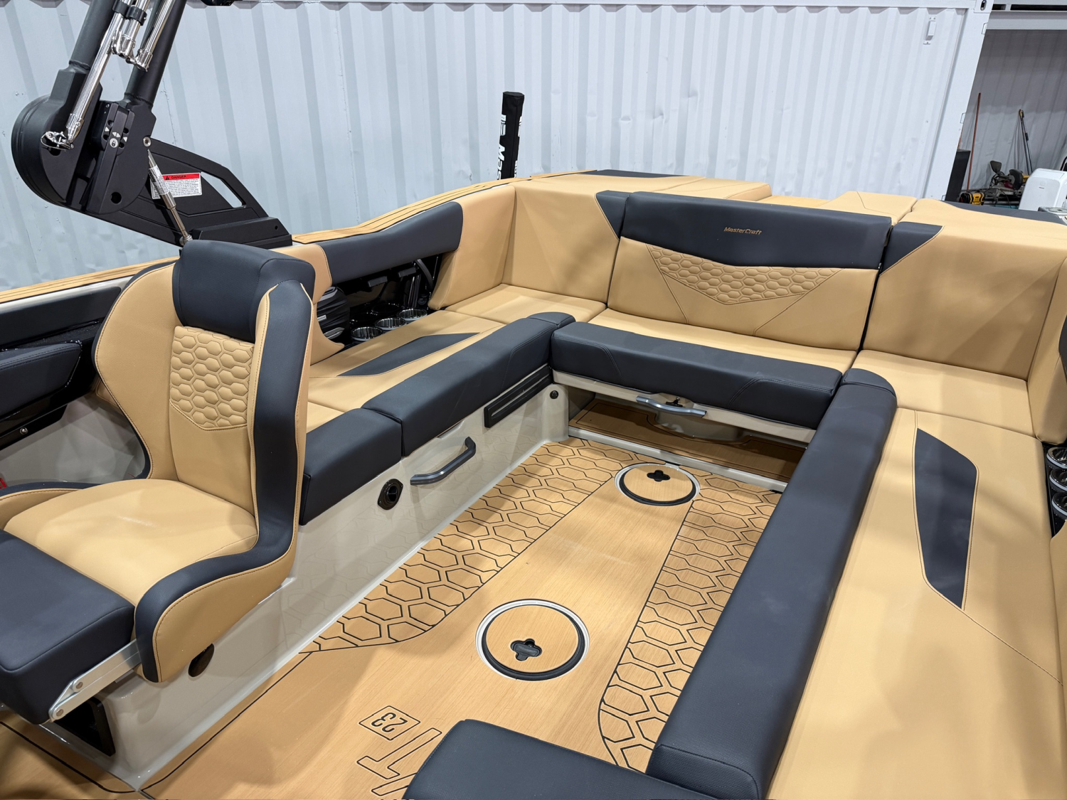 2027 MASTERCRAFT NXT23