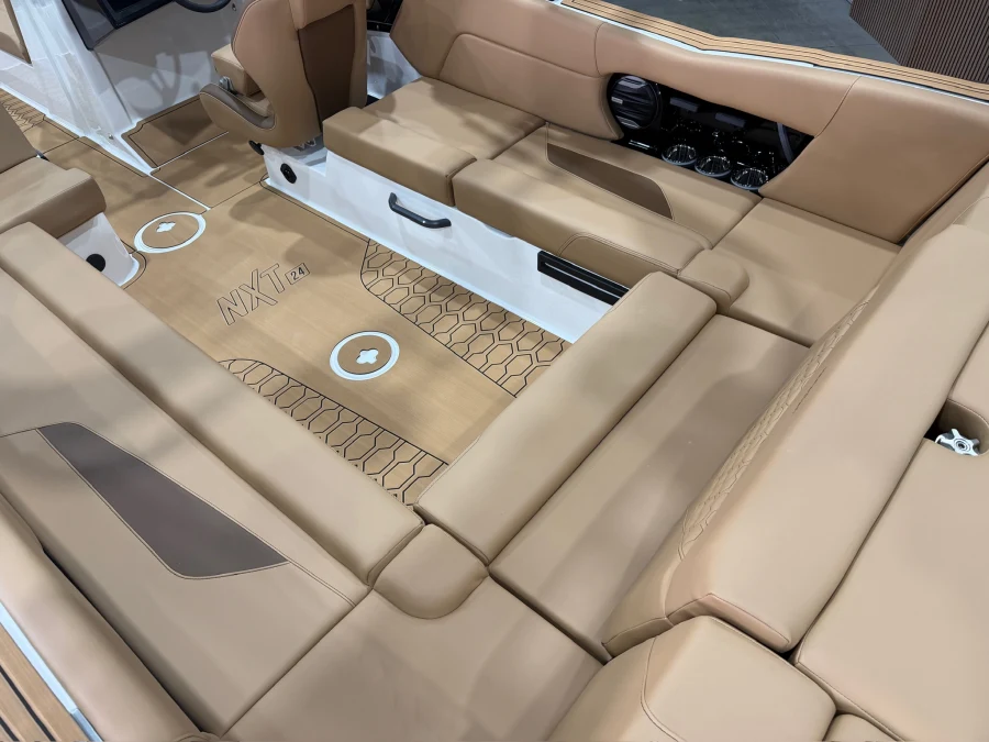 2027-mastercraft-nxt24-146927-image21