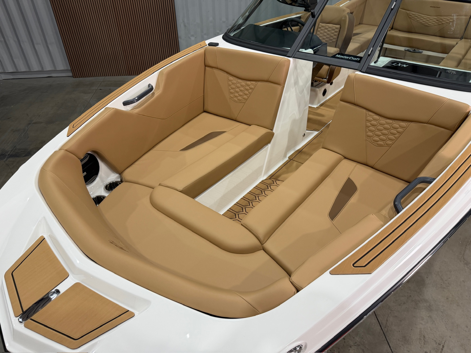 2027 MASTERCRAFT NXT24