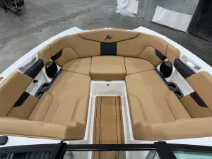 2027-mastercraft-xt24-146929-image28