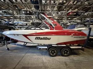2017-malibu-wakesetter-vlx-146931-image1