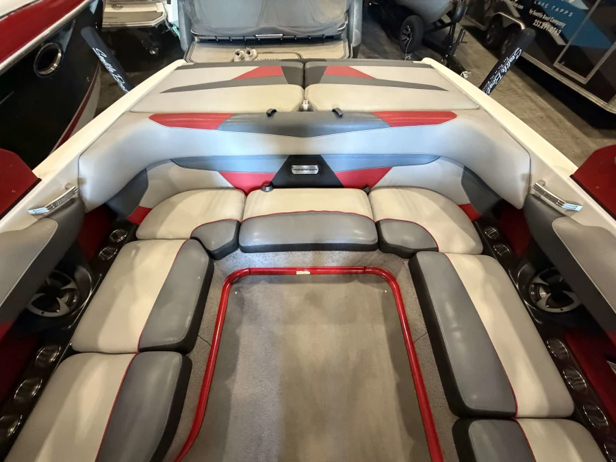2017-malibu-wakesetter-vlx-146931-image2