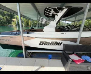 2023-malibu-wakesetter-26-lsv-146933-image1