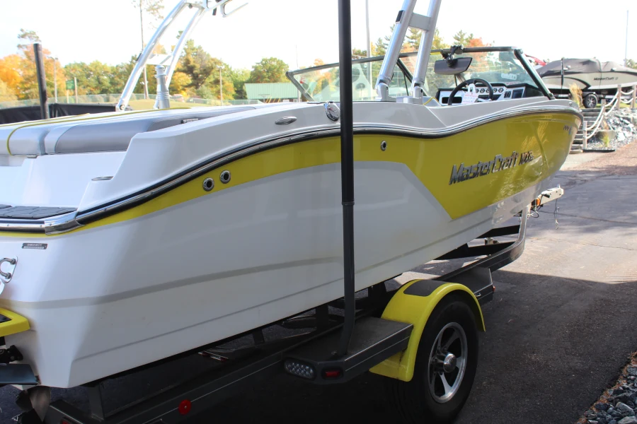 2017-mastercraft-nxt20-146939-image22