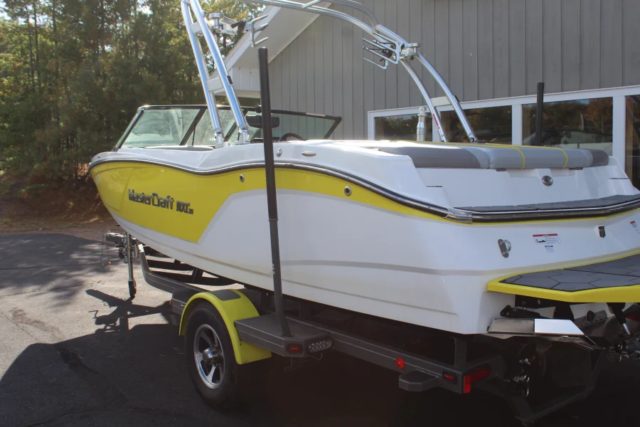 2017-mastercraft-nxt20-146939-image8